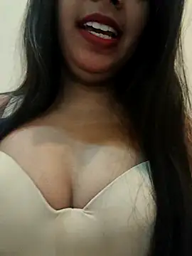 Maahhii 2 online show from 11.23.25