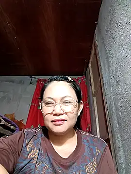 Everleigh mom online show from 10.29.25