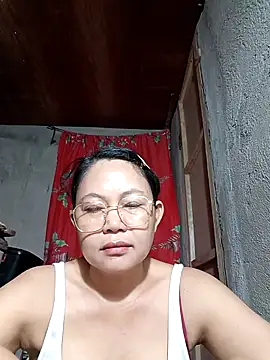 Everleigh mom online show from 11.18.25