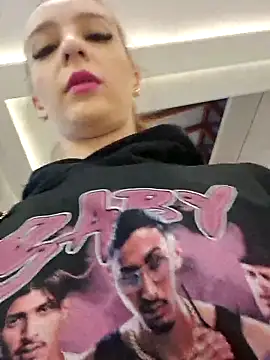 MoonedByEva online show from 10.17.25