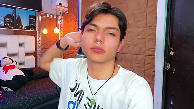 alandelrey57 online show from 09.18.25