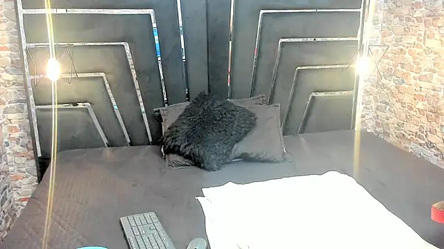 ALYANNA HOT  online show from 11.23.25