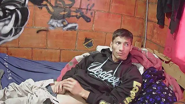 alexandercruz online show from 04.12.26