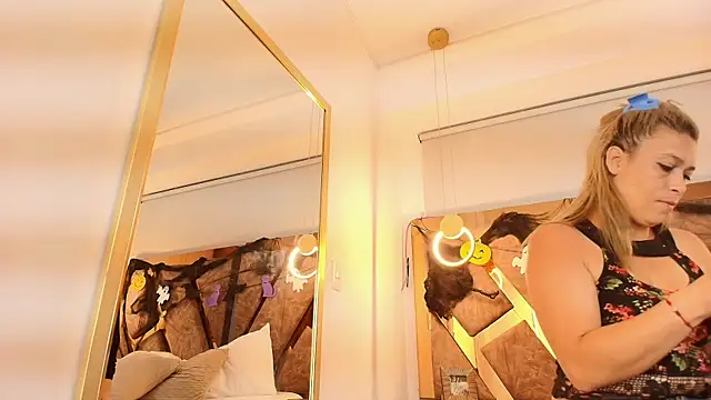 zarah andrew   online show from 10.06.25