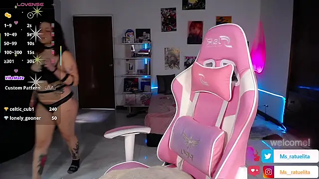 hazyjane  online show from 10.15.25