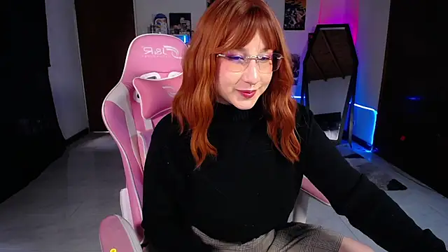 hazyjane  online show from 10.31.25