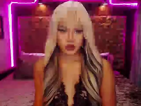 Snapshot of YllanaAltheaXxX chatting on 09.15.25 YllanaAltheaXxX online show from 09.15.25