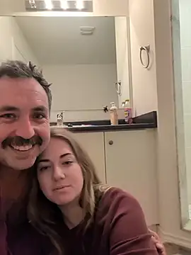 Snapshot of cloudymatt chatting on 12.16.25 cloudymatt online show from 12.16.25