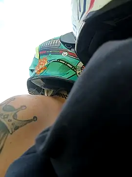 Snapshot of Fernandar2025 chatting on 10.05.25 Fernandar2025 online show from 10.05.25