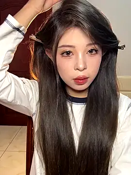 tuanzi125216 online show from 10.17.25