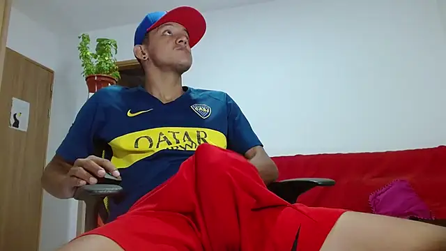 skinny23cm online show from 10.21.25