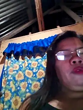 Snapshot of Huge_mama69 chatting on 02.09.26 Huge mama69 online show from 02.09.26