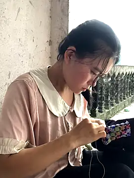 Maymay97 online show from 10.17.25