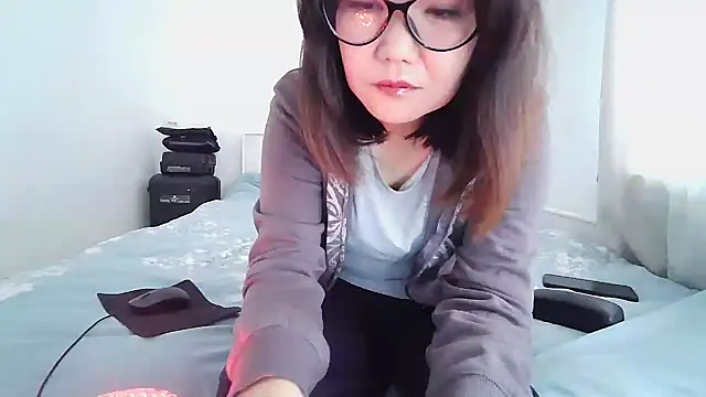 sakuradelreina online show from 10.10.25