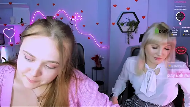 Snapshot of keri_ti chatting on 04.12.26 keri ti online show from 04.12.26