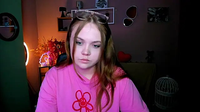 Snapshot of keri_ti chatting on 04.15.26 keri ti online show from 04.15.26