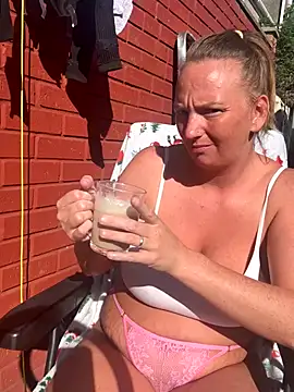 JustYourNormalCouple online show from 09.30.25