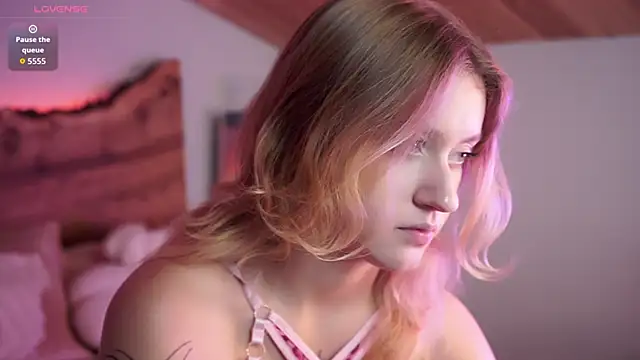 Nerissa xo online show from 10.12.25