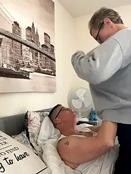 Curvy-Jinx online show from 11.16.25