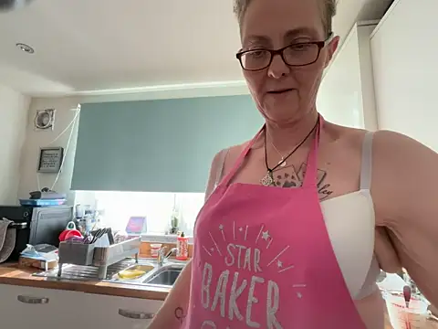 Curvy-Jinx online show from 03.20.26