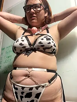 Snapshot of AliaMiller_ chatting on 10.26.25 AliaMiller online show from 10.26.25