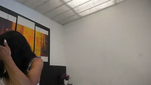 Snapshot of MeganRhyder chatting on 06.04.26 MeganRhyder online show from 06.04.26