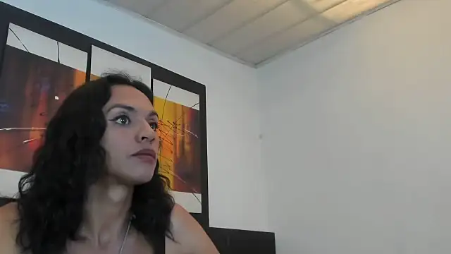 Snapshot of MeganRhyder chatting on 06.08.26 MeganRhyder online show from 06.08.26