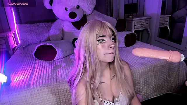 Snapshot of Melody-chers chatting on 09.27.25 Melody-chers online show from 09.27.25