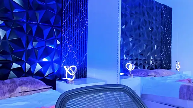 katierouge  online show from 01.08.26