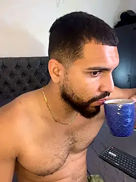 Snapshot of vincentjaxon chatting on 09.09.25 vincentjaxon online show from 09.09.25