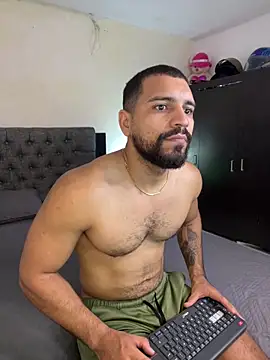 Snapshot of vincentjaxon chatting on 09.23.25 vincentjaxon online show from 09.23.25