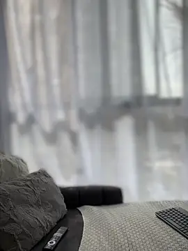 Sofi Leal online show from 09.28.25