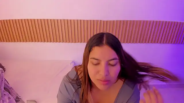 OliviaSweett online show from 11.21.25