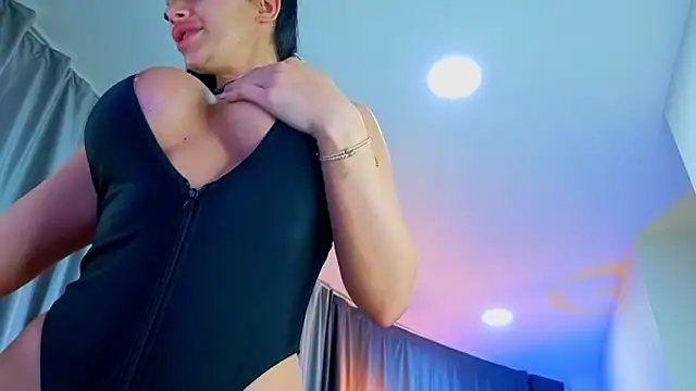 Snapshot of SinwithJessy chatting on 02.15.26 SinwithJessy online show from 02.15.26