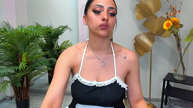 Cupcake Izzy online show from 05.26.26