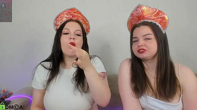 Lola Popp online show from 09.13.25