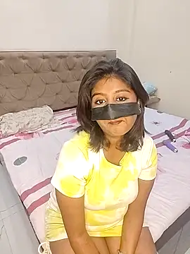 Snapshot of missneha61 chatting on 09.25.25 missneha61 online show from 09.25.25