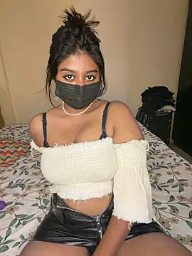 Snapshot of missneha61 chatting on 10.26.25 missneha61 online show from 10.26.25