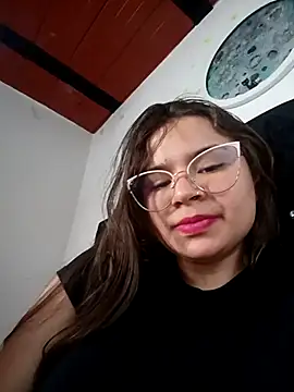 Snapshot of Isa_Acosta chatting on 09.19.25 Isa Acosta online show from 09.19.25