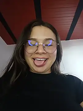 Isa Acosta online show from 05.15.26
