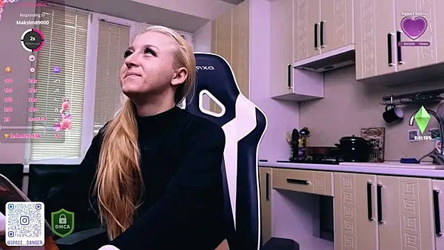 Snapshot of space_danger chatting on 10.16.25 space danger online show from 10.16.25