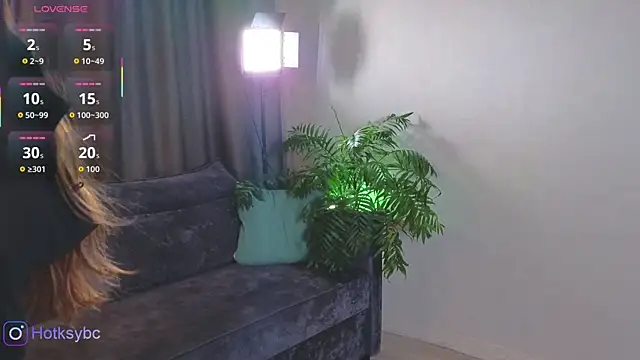 Snapshot of Hot_ksy chatting on 10.02.25 Hot ksy online show from 10.02.25