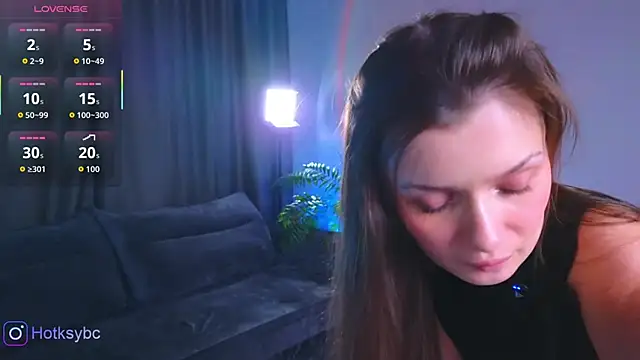 Snapshot of Hot_ksy chatting on 10.25.25 Hot ksy online show from 10.25.25