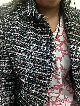 Alia-00 online show from 12.15.25