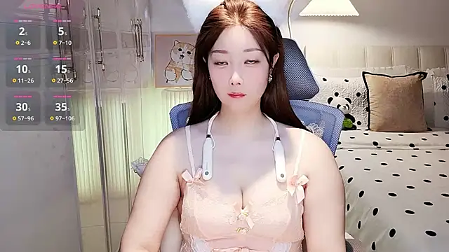 Xiaotantan-99 online show from 04.19.26