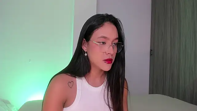 LaurenMitchell1 online show from 01.08.26