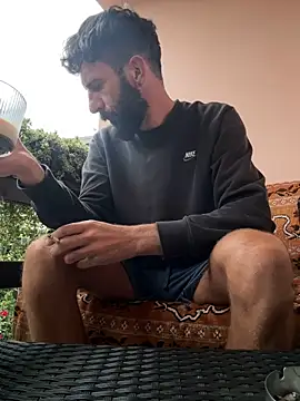 Snapshot of Michel_huge chatting on 09.25.25 Michel huge online show from 09.25.25