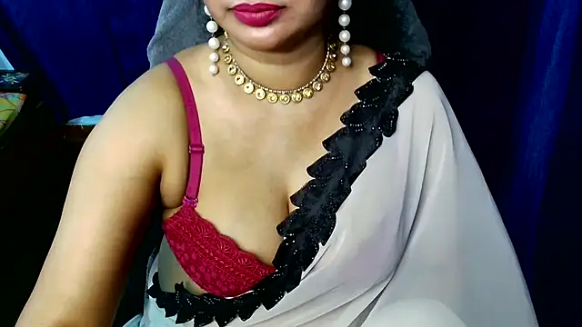QUEEN SAKHI- online show from 03.12.26