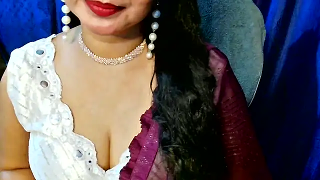 QUEEN SAKHI- online show from 04.20.26
