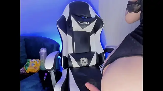 SafiroBlake online show from 10.29.25